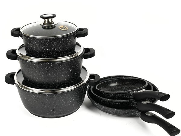 Poêle et casserole napoléon